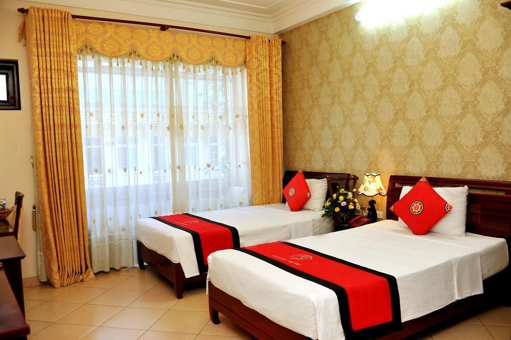 Hanoi Luxury Hotel Buitenkant foto