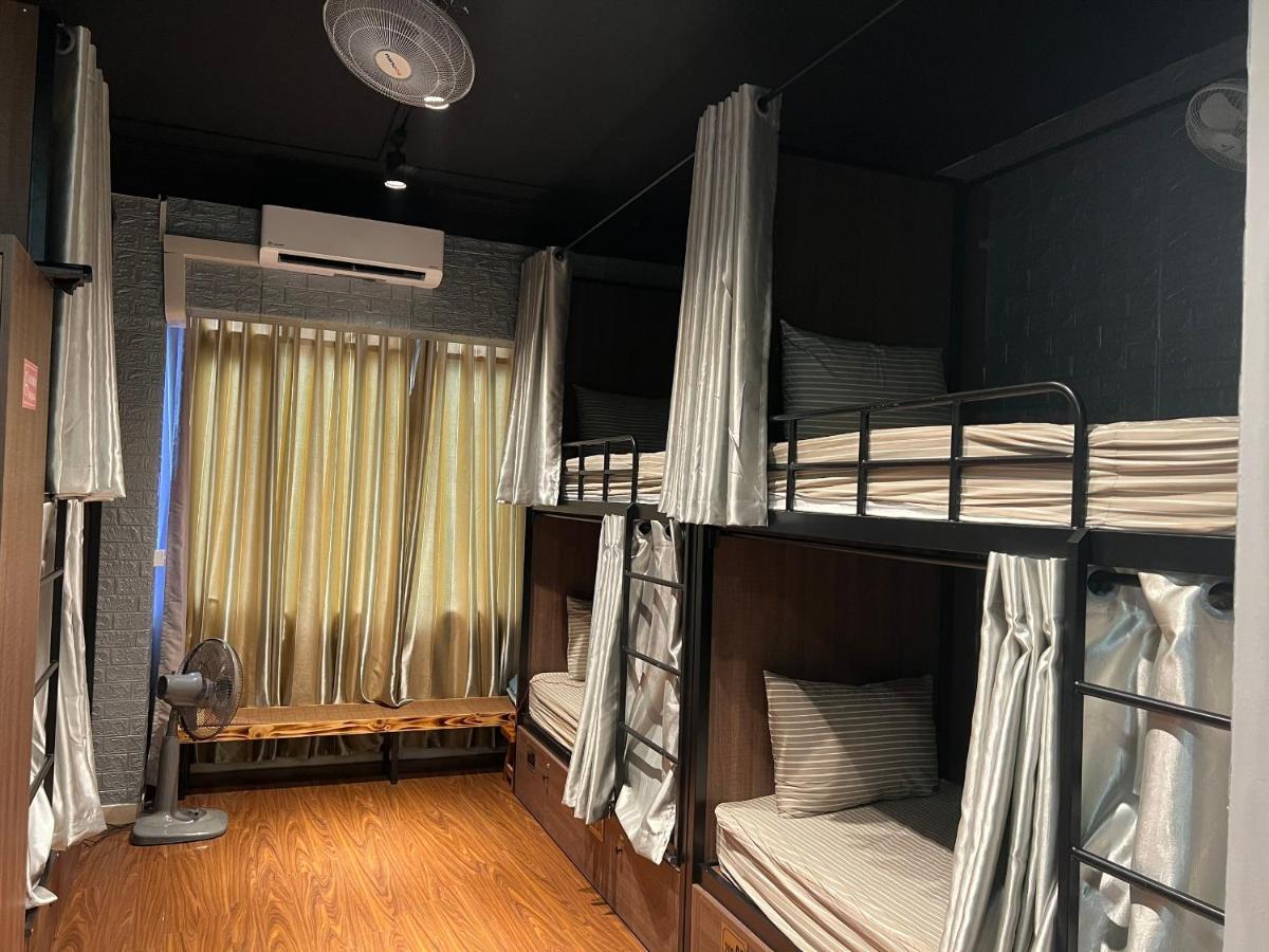 Hanoi Luxury Hotel Buitenkant foto