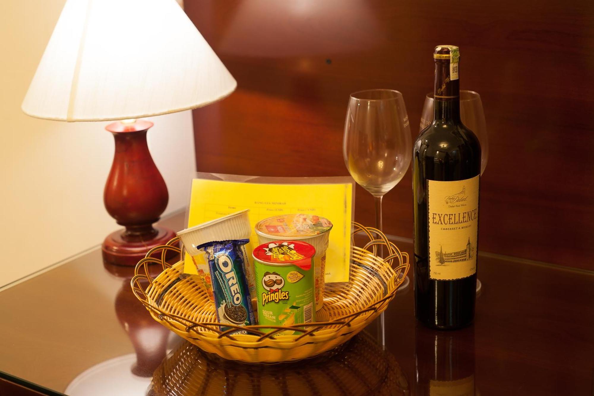 Hanoi Luxury Hotel Kamer foto