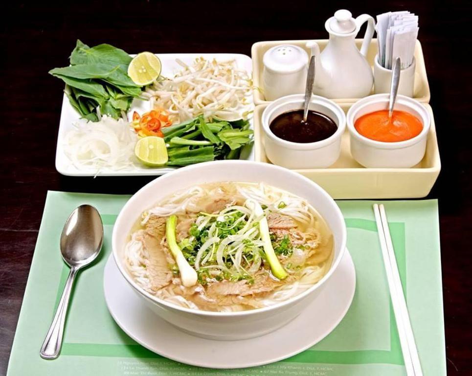 Hanoi Luxury Hotel Buitenkant foto