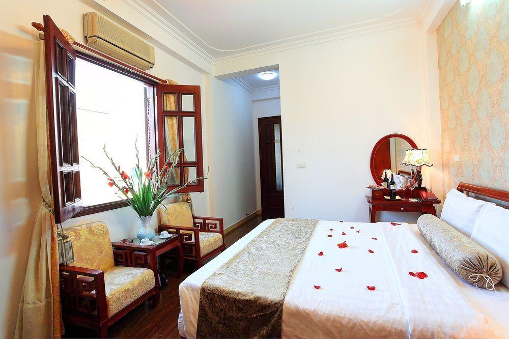 Hanoi Luxury Hotel Buitenkant foto