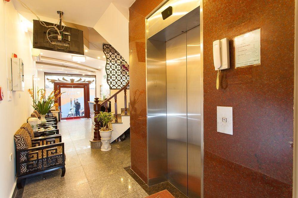 Hanoi Luxury Hotel Buitenkant foto