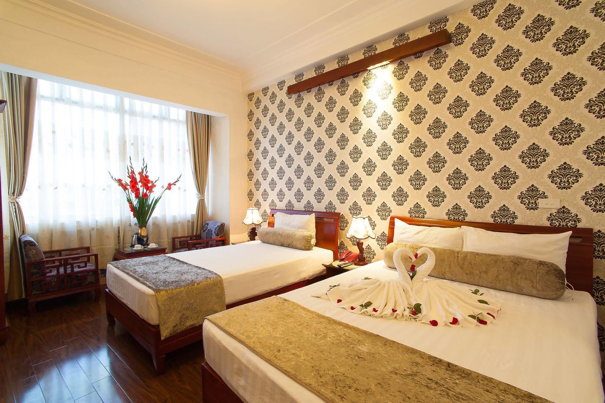 Hanoi Luxury Hotel Buitenkant foto
