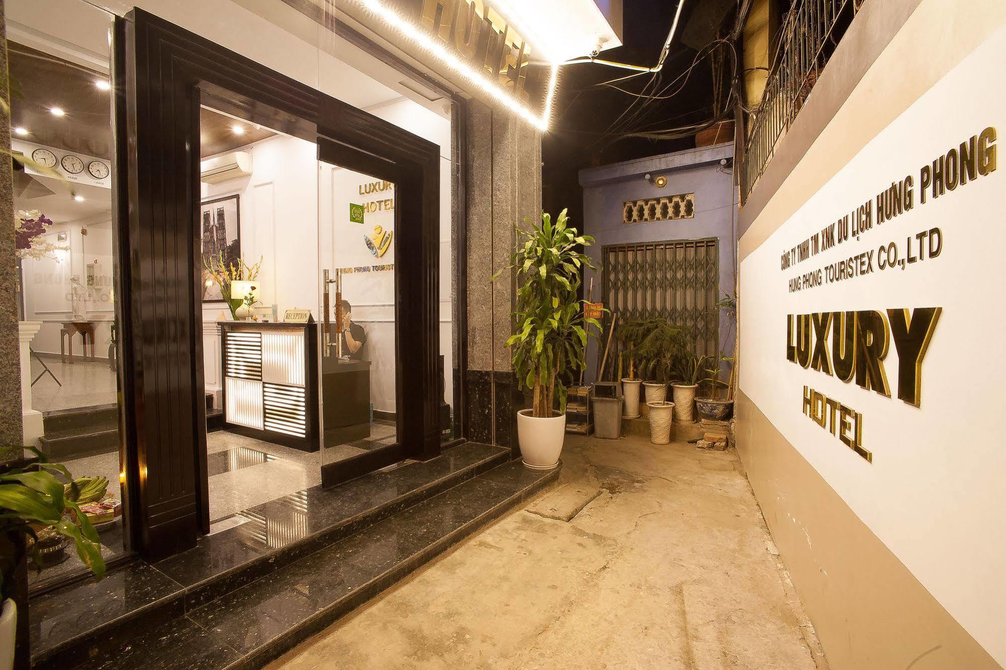 Hanoi Luxury Hotel Buitenkant foto