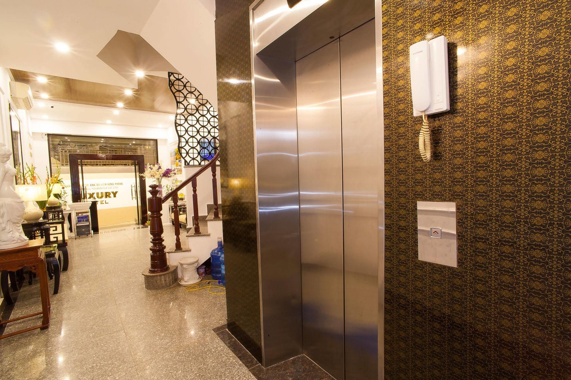 Hanoi Luxury Hotel Buitenkant foto